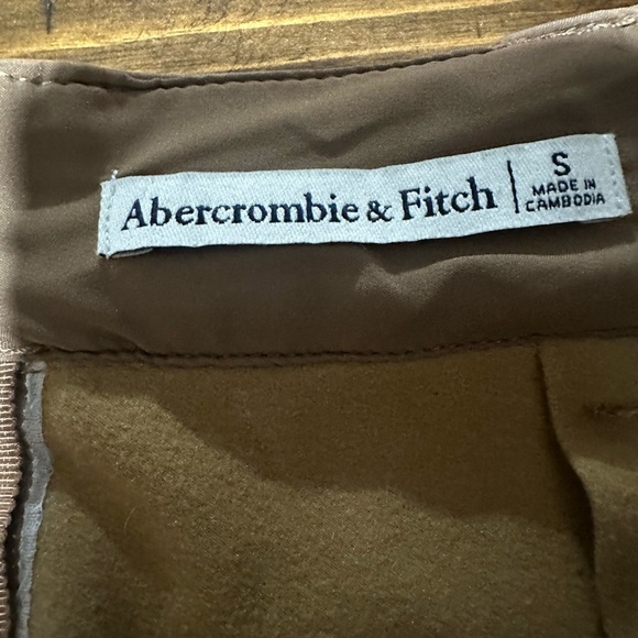 Abercrombie & Fitch Vegan leather belted skirt size S NWOT - Picture 2 of 4